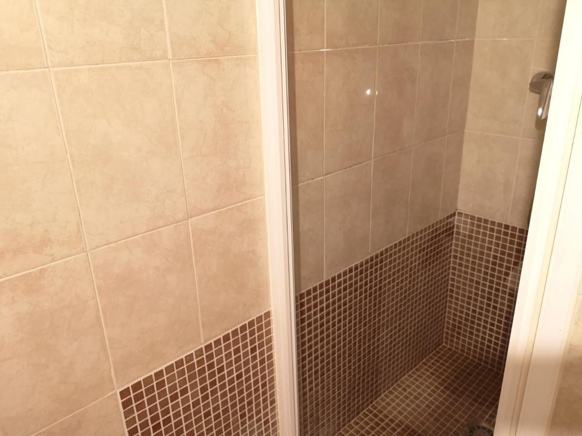 Acogedor Apartamento Frente Al Mar Con Piscina 阿尔啼 外观 照片