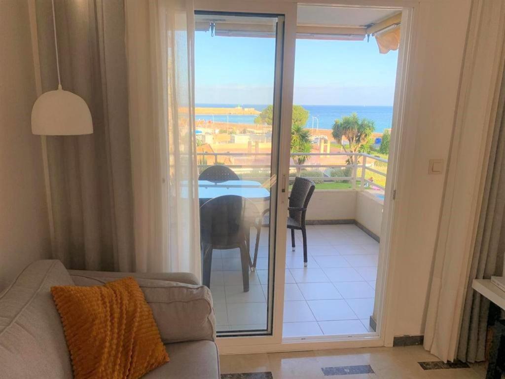 Acogedor Apartamento Frente Al Mar Con Piscina 阿尔啼 外观 照片