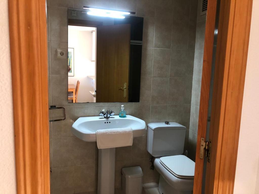 Acogedor Apartamento Frente Al Mar Con Piscina 阿尔啼 外观 照片