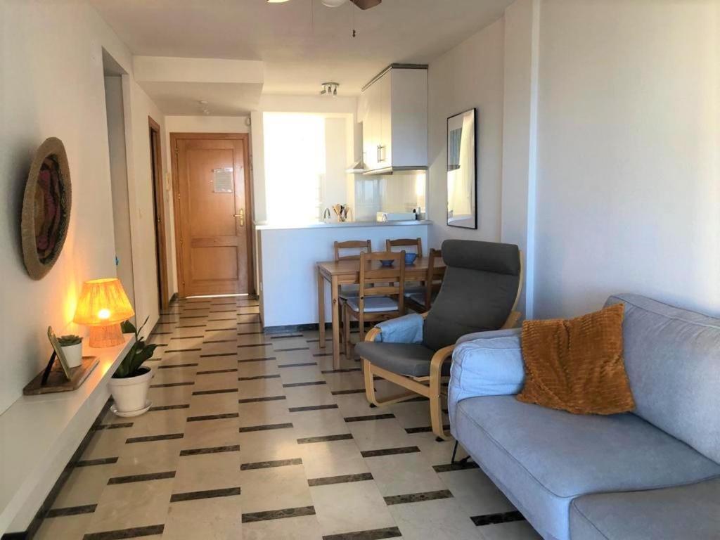 Acogedor Apartamento Frente Al Mar Con Piscina 阿尔啼 外观 照片