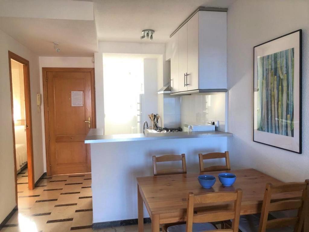 Acogedor Apartamento Frente Al Mar Con Piscina 阿尔啼 外观 照片