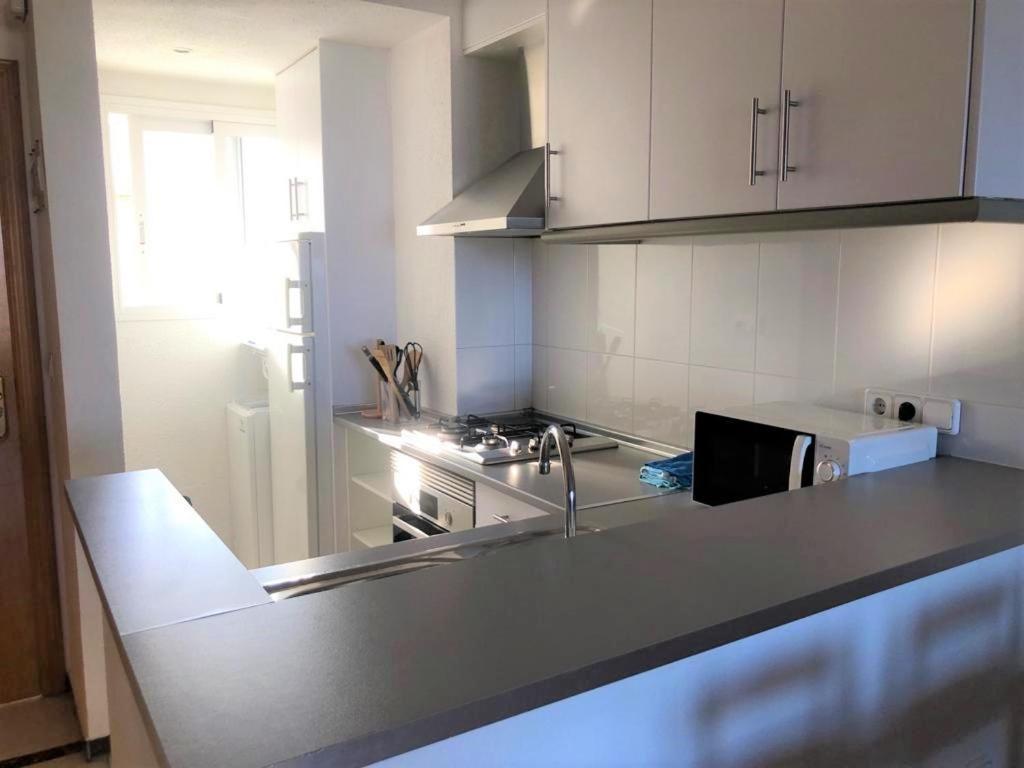 Acogedor Apartamento Frente Al Mar Con Piscina 阿尔啼 外观 照片