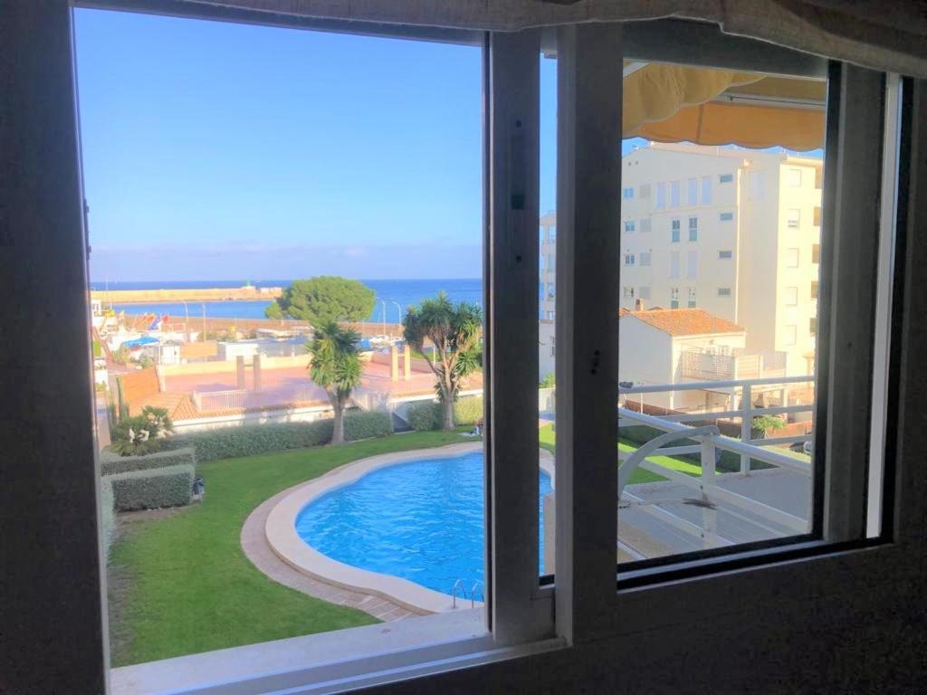 Acogedor Apartamento Frente Al Mar Con Piscina 阿尔啼 外观 照片
