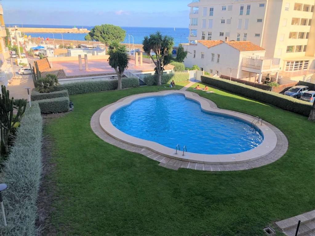 Acogedor Apartamento Frente Al Mar Con Piscina 阿尔啼 外观 照片